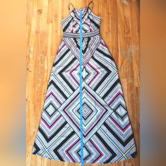 Dynamite High Neck Adjustable Strap Maxi Dress Bandana Style Print Size Medium - Picture 12 of 13